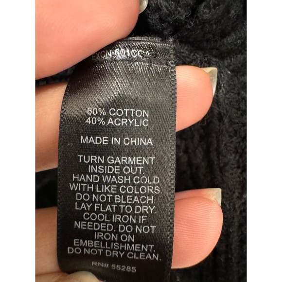 Express Black Cotton Blend Studded Shoulder Chunky Sweater Size Small - Picture 3 of 6